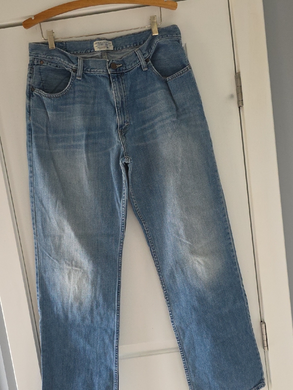 Men's Light Blue Straight-Leg American Eagle Outfitters Jeans